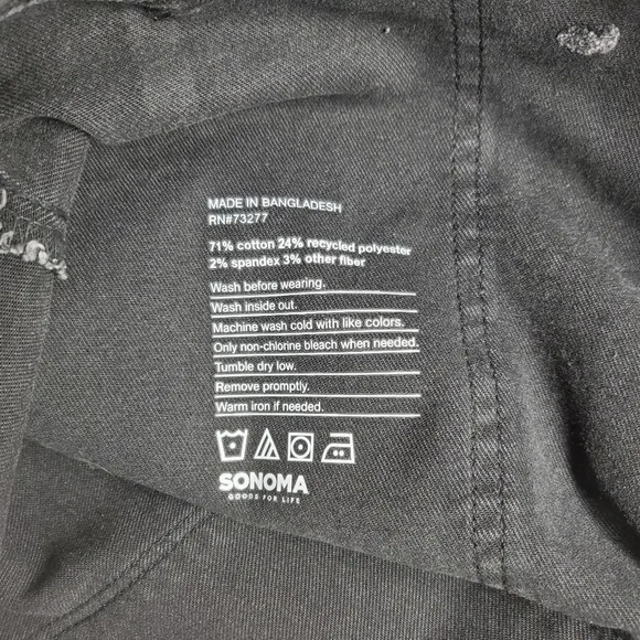 NWT Sonoma Women's Plus Size Black Denim High-Rise Raw Hem Shorts Size 20W - Picture 3 of 12